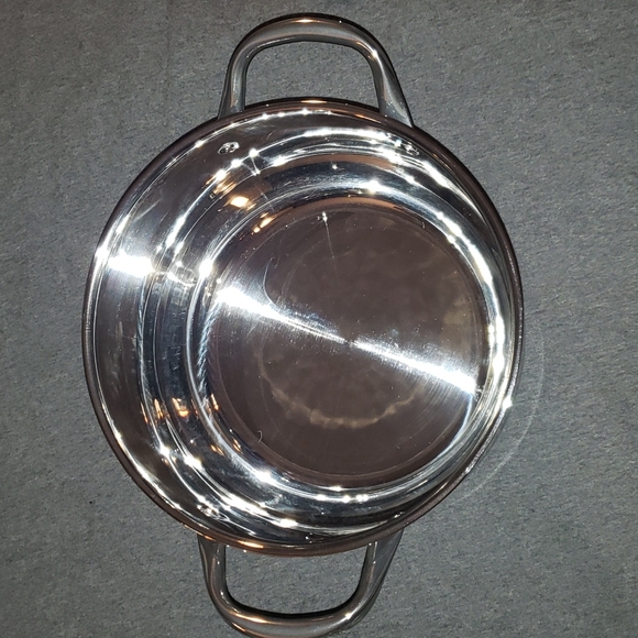 Parini 7 Quart Dutch Oven with Lid - Picture 6 of 10
